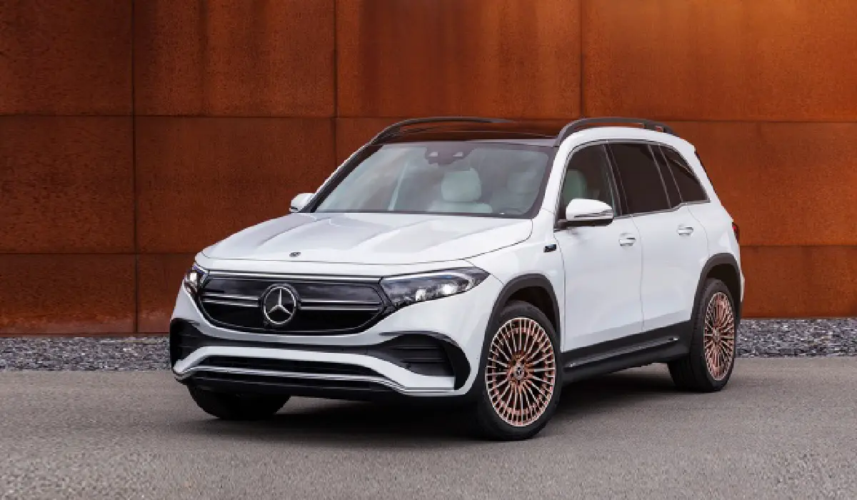 Mercedes-Benz - EQB 300 4Matic - Luxury Car Rentals - Preowned Luxury Car - Exclusive Concierge Club.webp